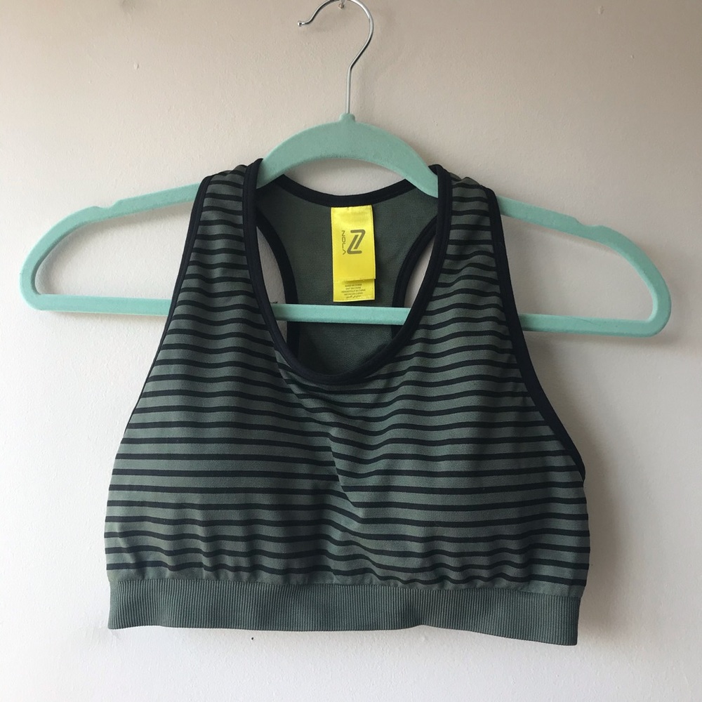 Nola sports bra